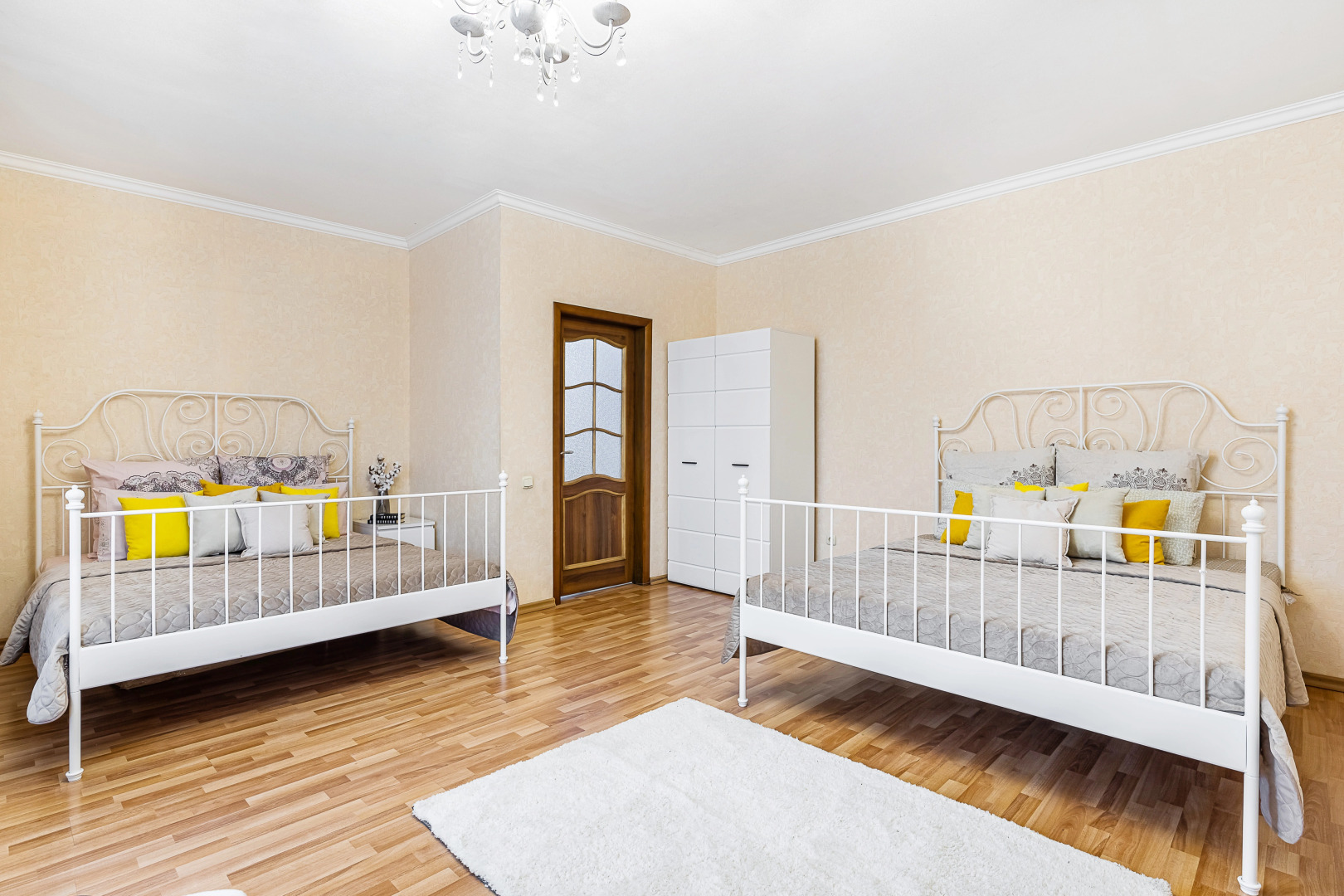 Апартаменты на Шесть Персон