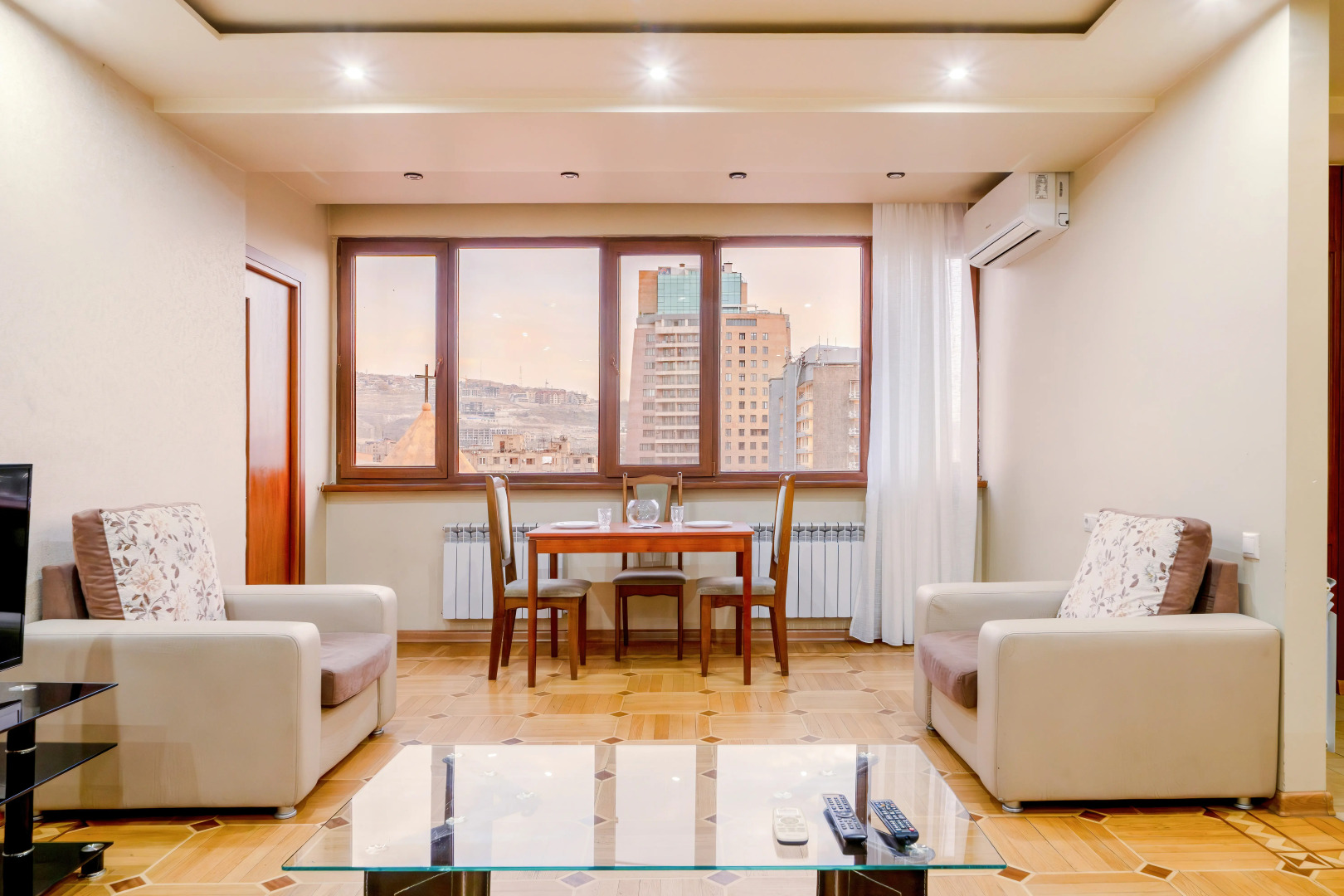 Апартаменты 2BR/Near Opera/Overlooking Yerevan/Selfenter/Keygo 24