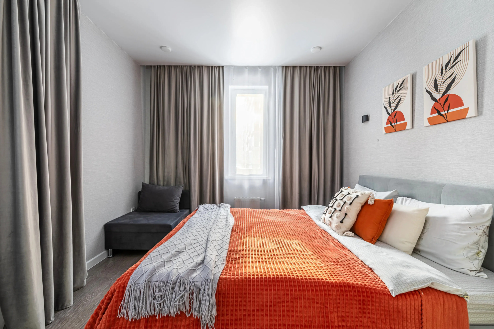 Апартаменты TatAparts оранжевая идиллия в современной студии