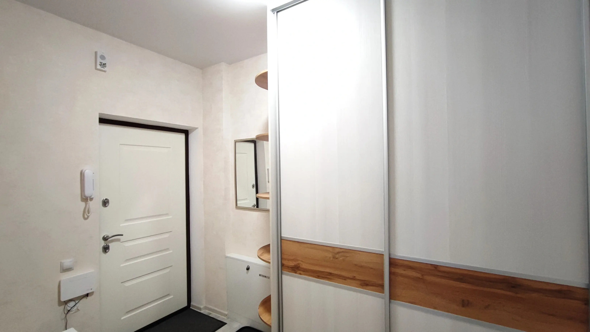 Апартаменты Panda Home с видом на мост влюблённых