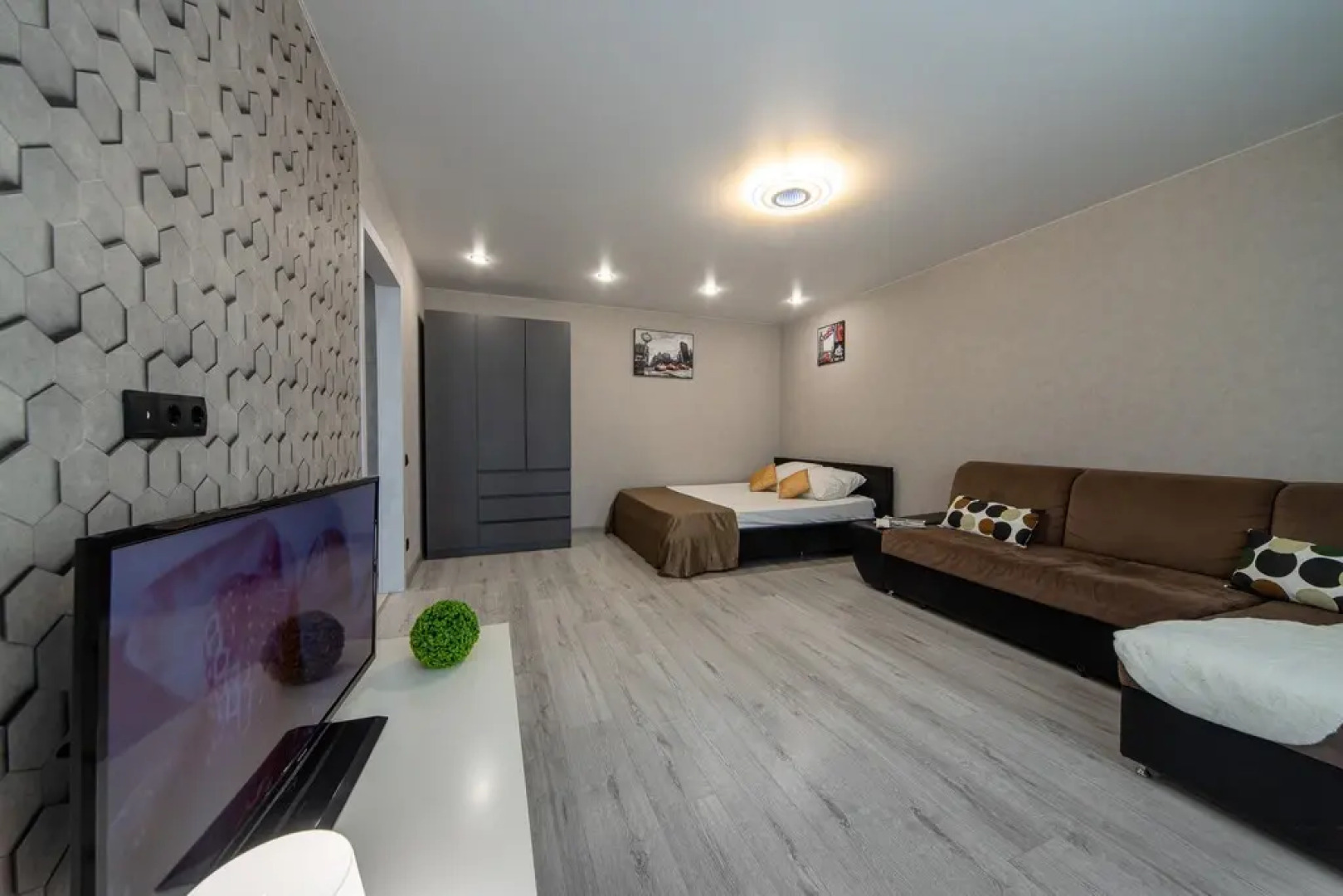 Квартира от Компании Хоум Отель на Тухачевского 84