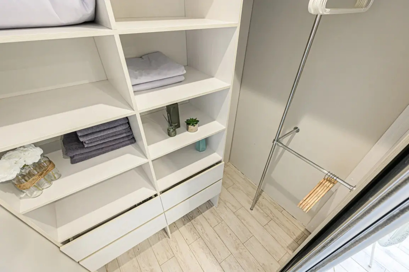 Апартаменты Stepanenkov на 2-ой Обской 154 на 13 этаже