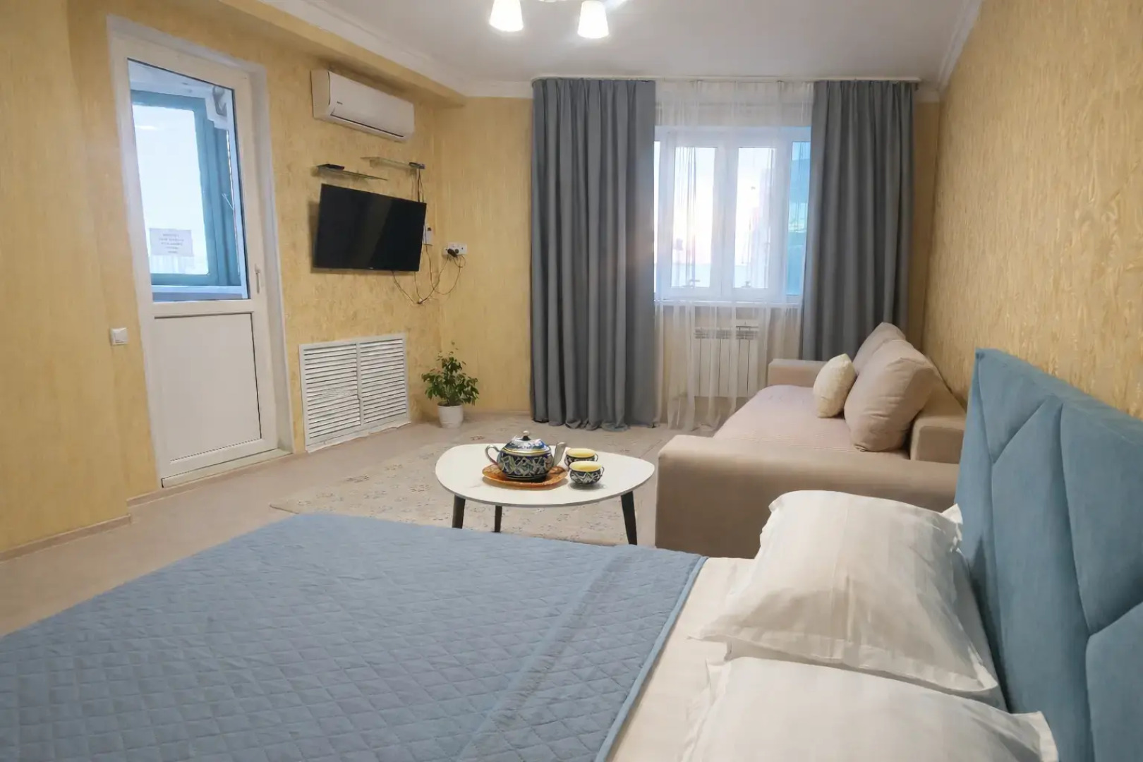 Апартаменты 2х комн.кв с 2мя кроватями и раскладным диваном на 23м этаже