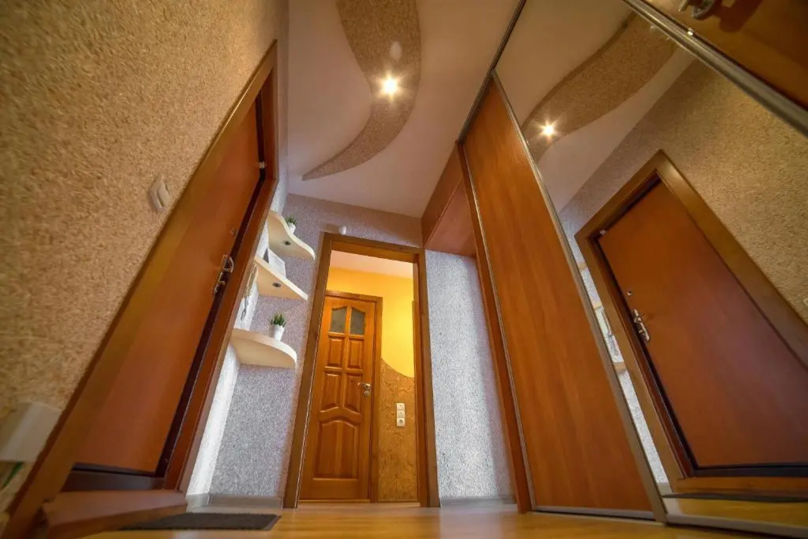 Apartments Stroitelei street 40