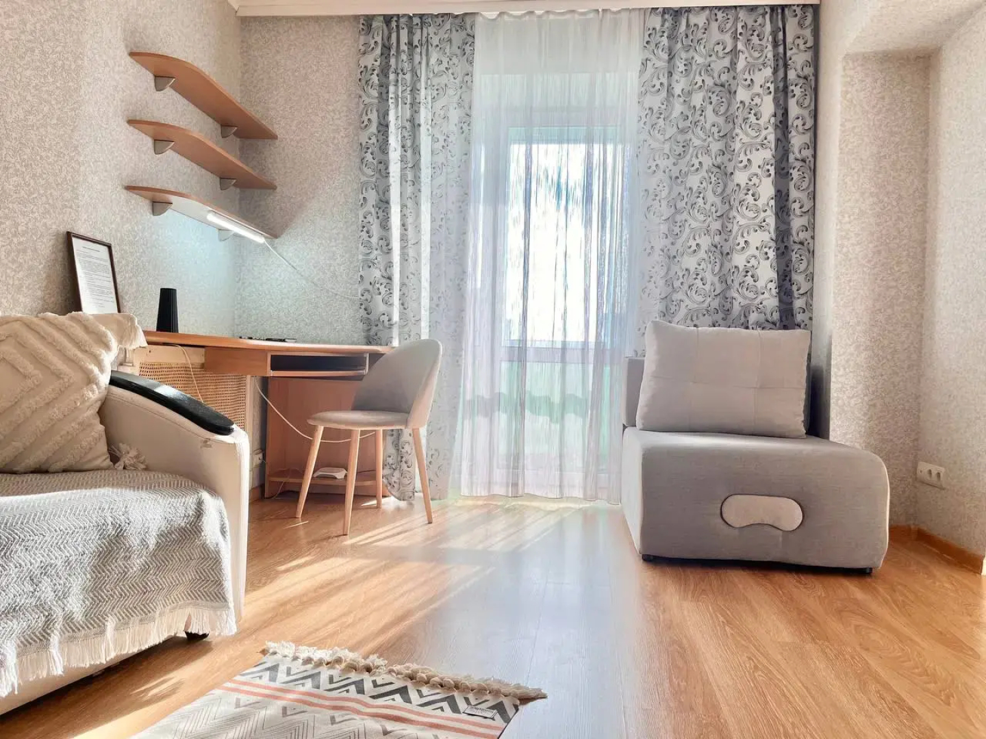 Квартира Екатерининская 169