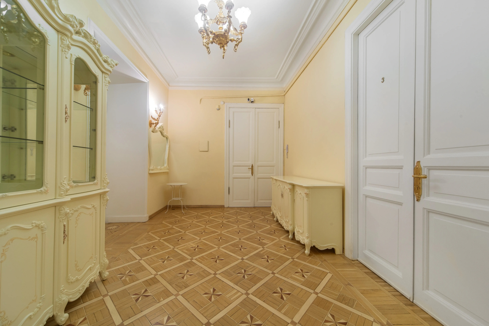 Квартира на Рубинштейна 4