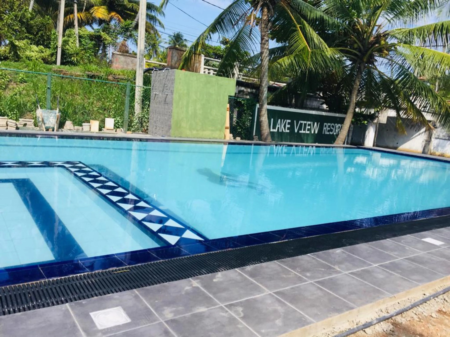 Отель Yoho Lake View Resort