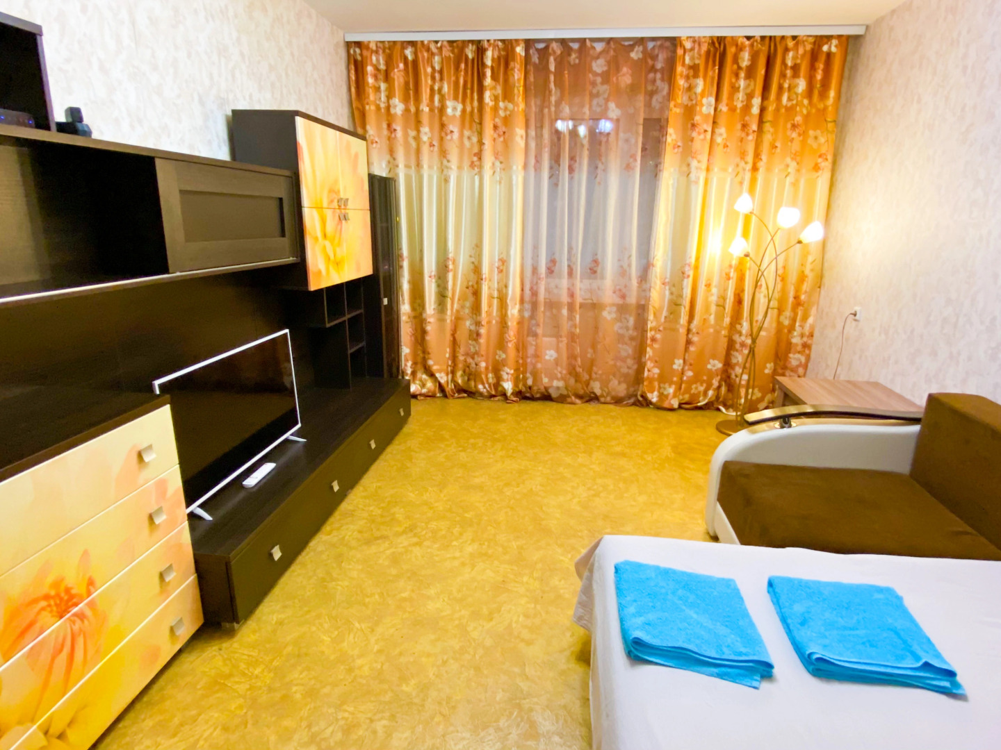 Апартаменты Двухкомнатные апартаменты у ТЦ РИО