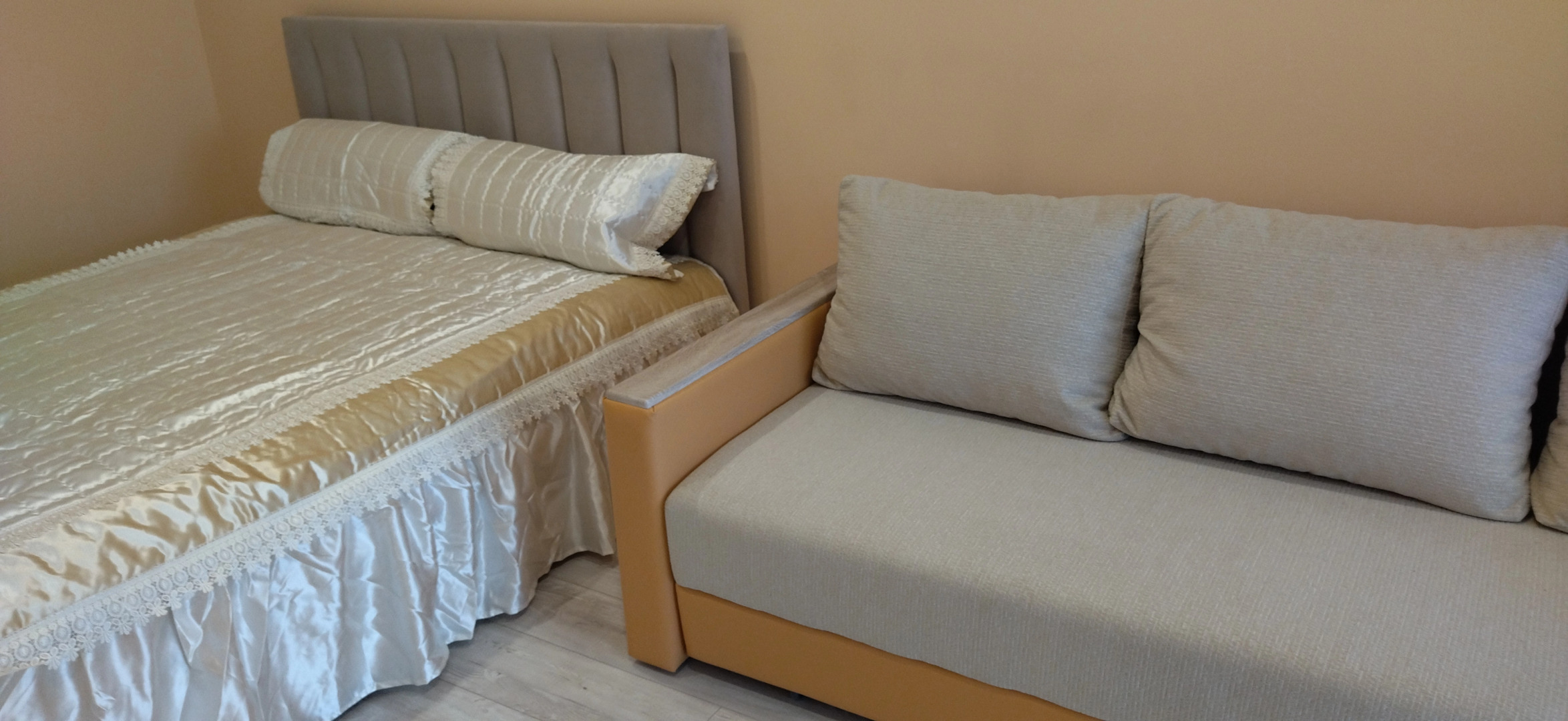 Апартаменты для 3 гостей недалеко от Королевских Ворот