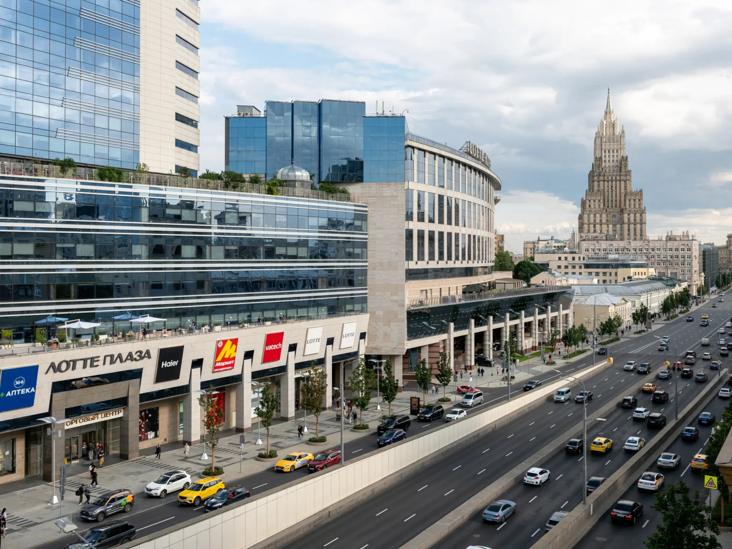 Квартира GM Apartments Трехкомнатные на Новинском бульваре