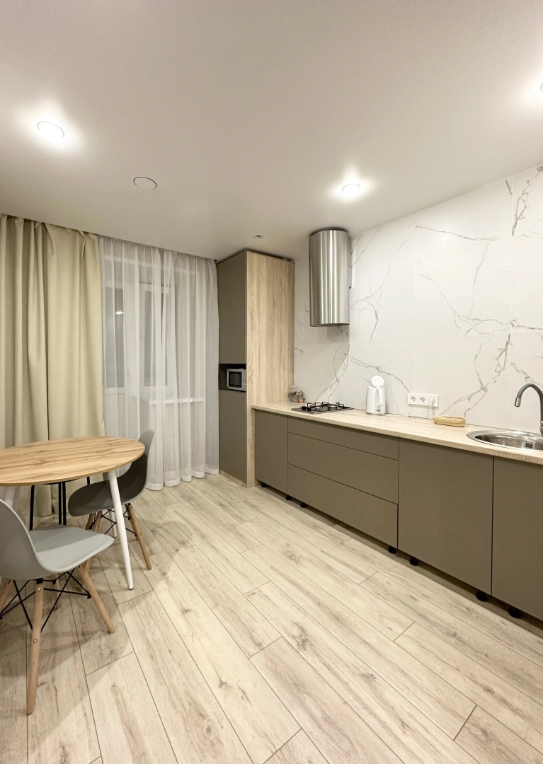 Апартаменты Современная DejaVu в Новом ЖК в Центре Города