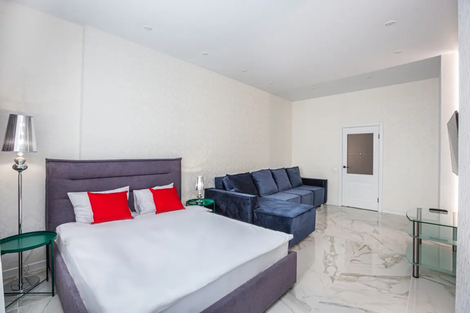 АПАРТАМЕНТЫ REHOME24 на 21 этаже