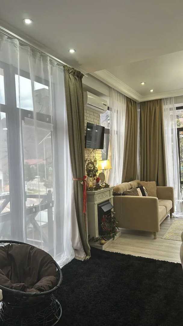 Квартира Стильная солнечная на Плотинной 2