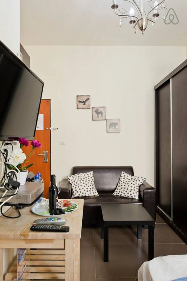 NHE Rothschild Apartments