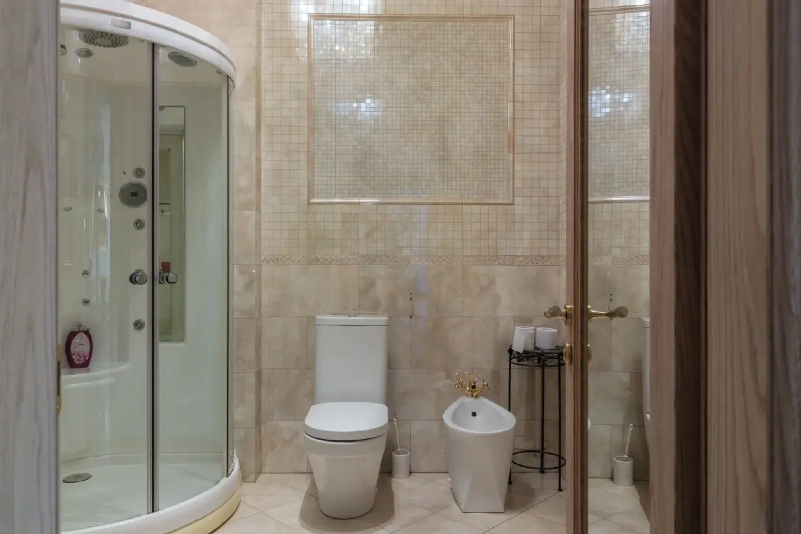 Апартаменты a.m. Rooms Neva Jacuzzi (Angliyskaya Naberezhnaya)