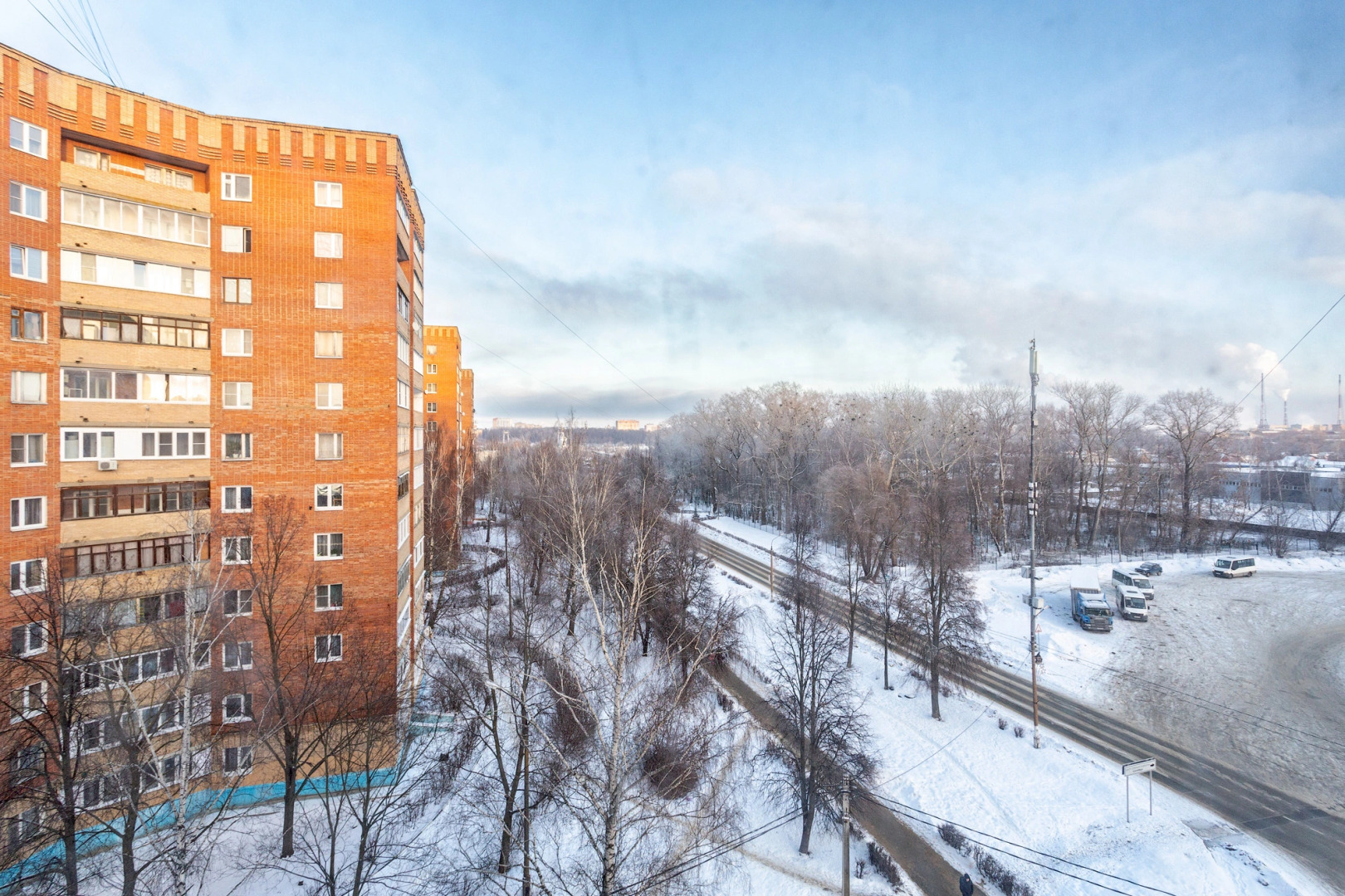 Квартира просторная трехкомнатная