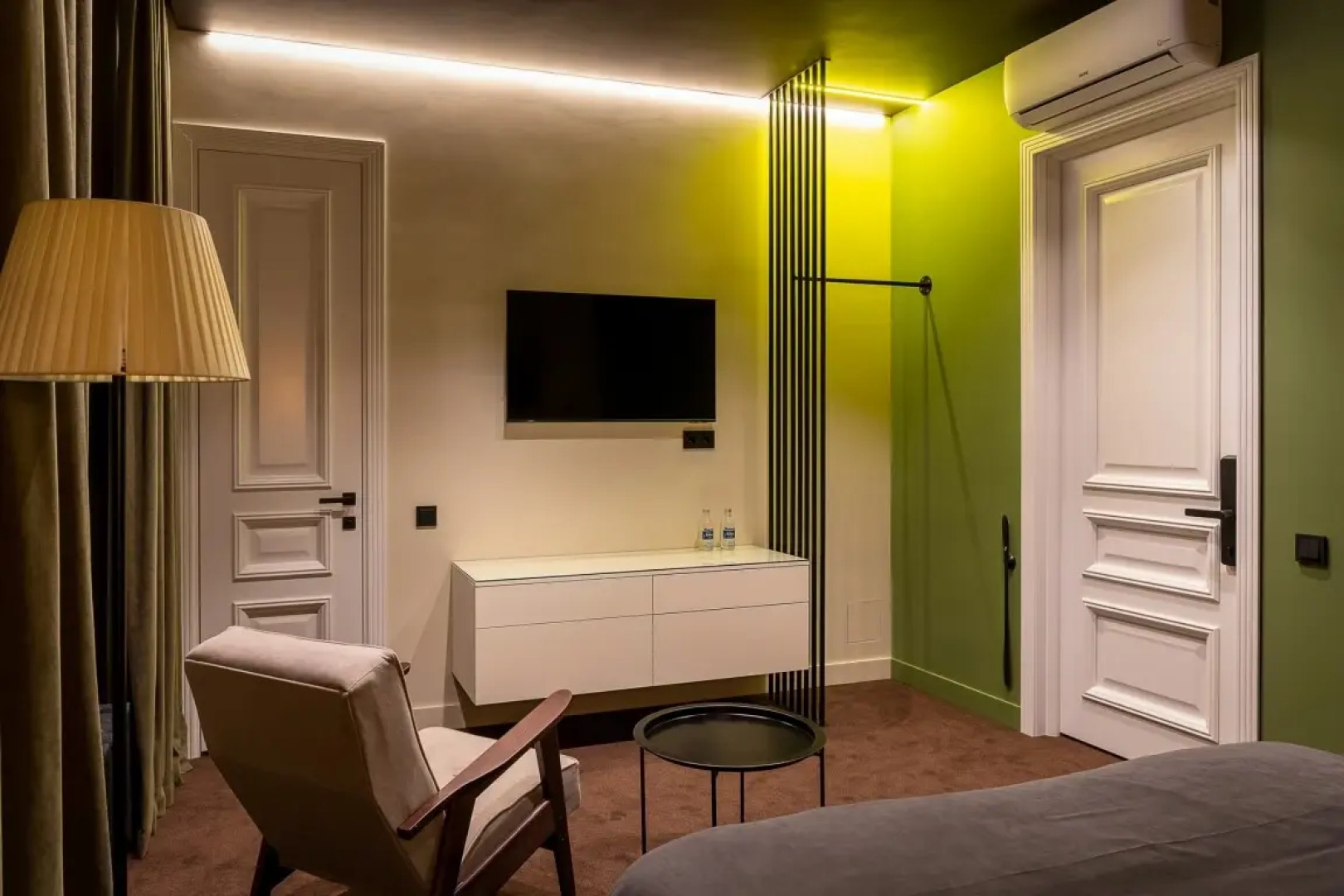 Апартаменты Room Comfort в Nikolaev Building