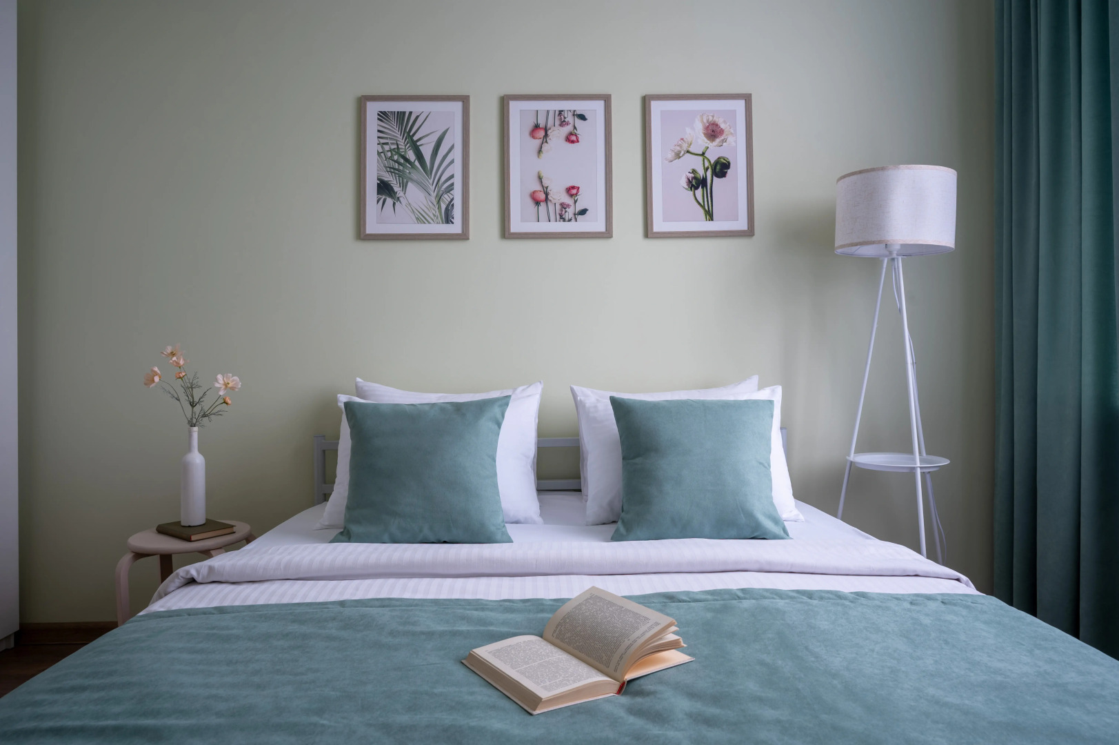 Квартира двухкомнатная Queenstay БотаникАрт рядом с НМИЦ имени Рыжих