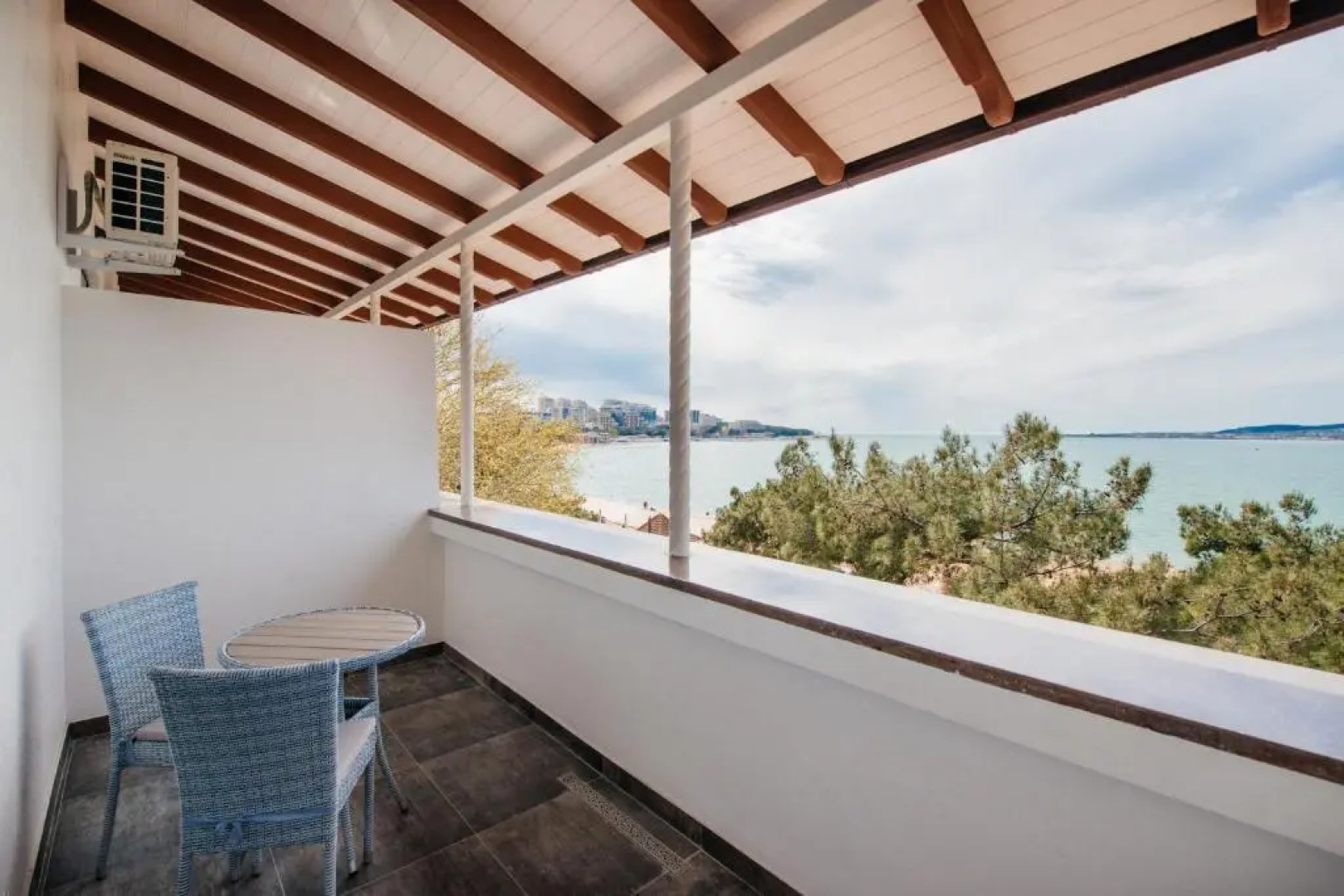 Отель Янтарь