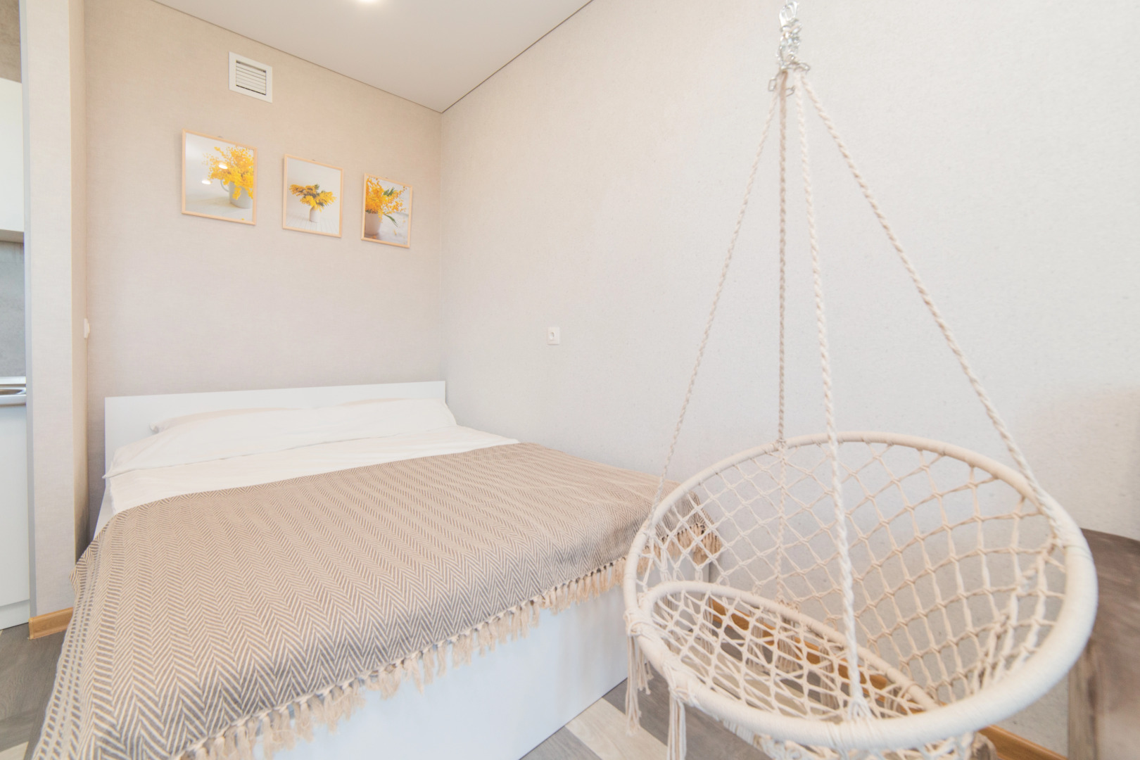 Апартаменты Rest Salute with a swing