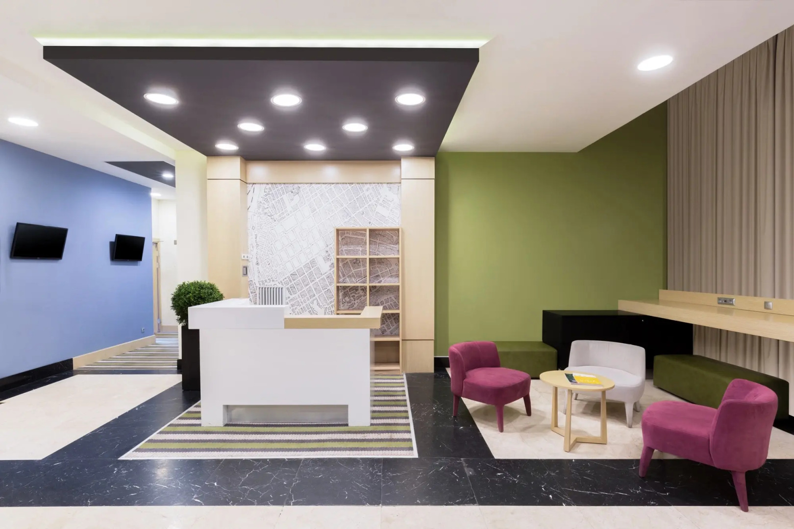 Отель Нестеров Плаза