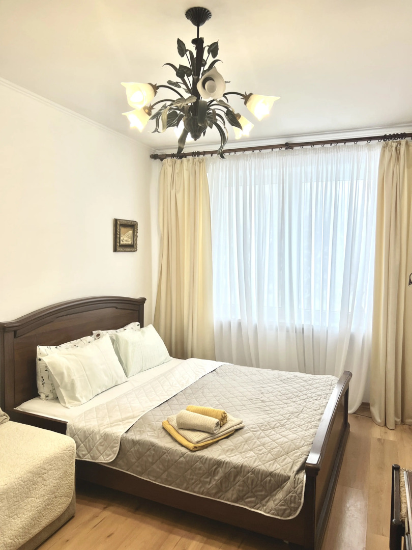 Квартира Комфортная Трехкомнатная в Самом Центре