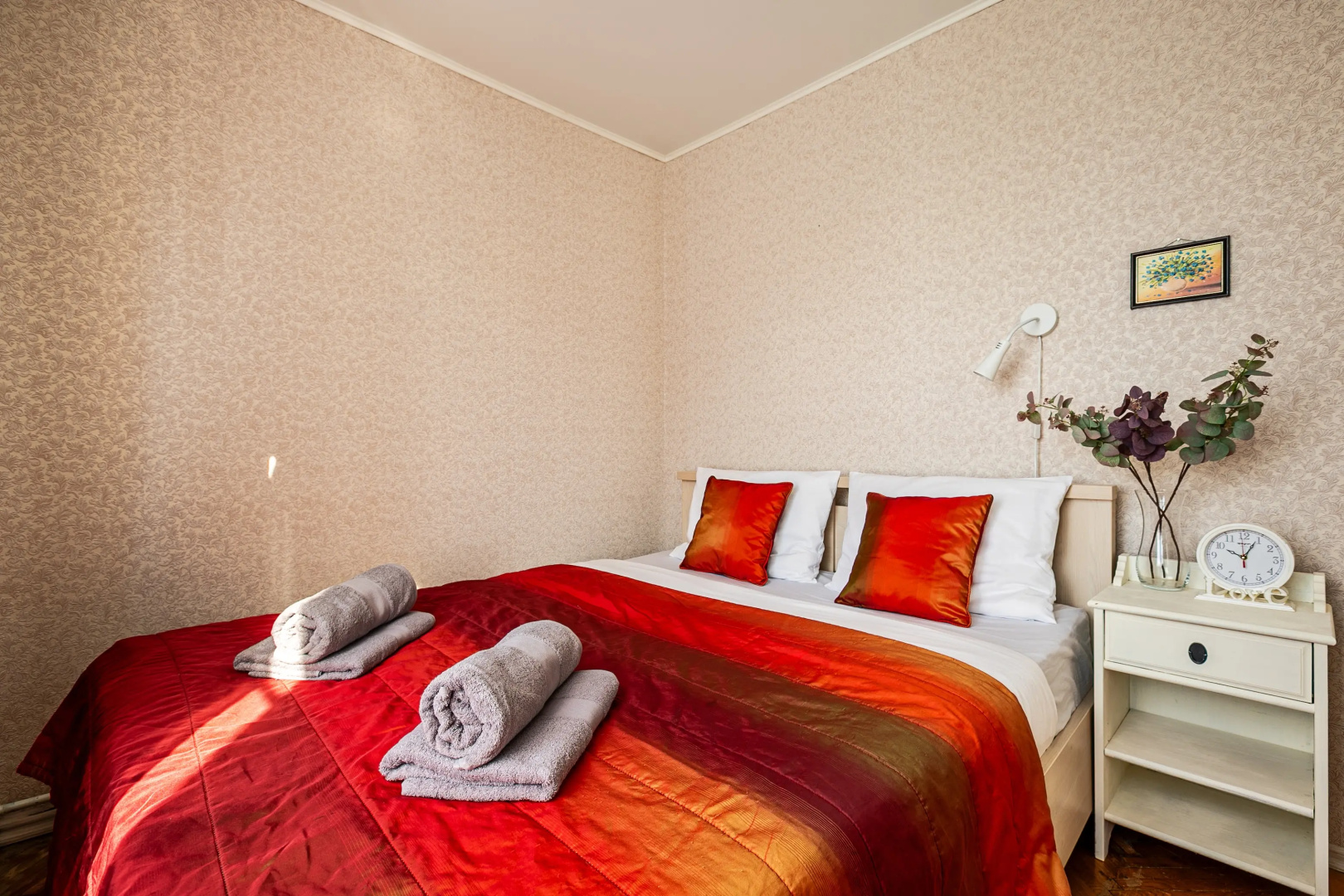 Квартира Двухкомнатная MaxRealty 24
