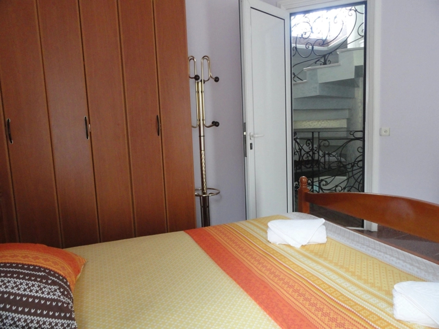 Вилла Petrovac с бассейном 6 спален