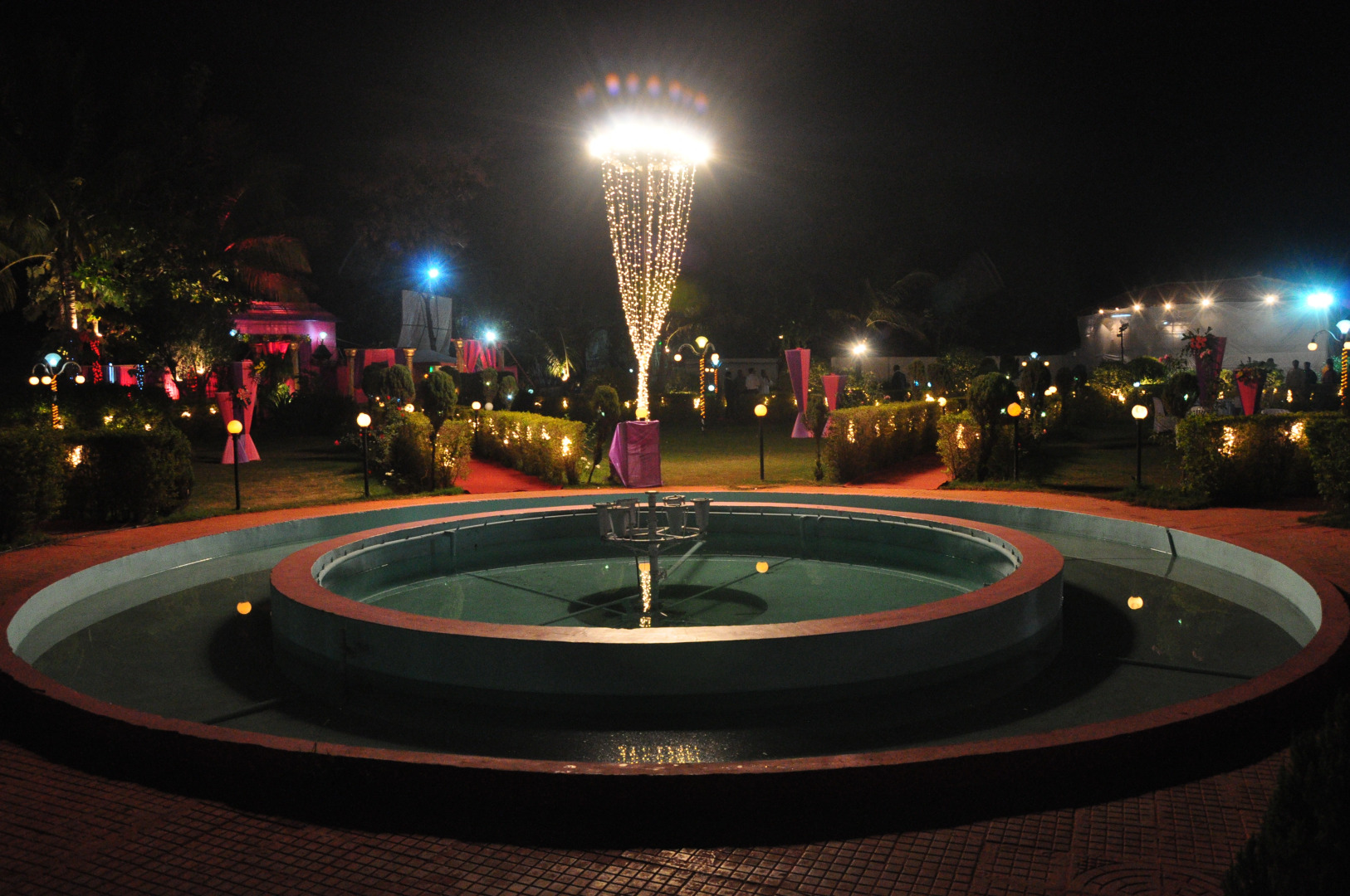 Отель Sunrise N Resorts