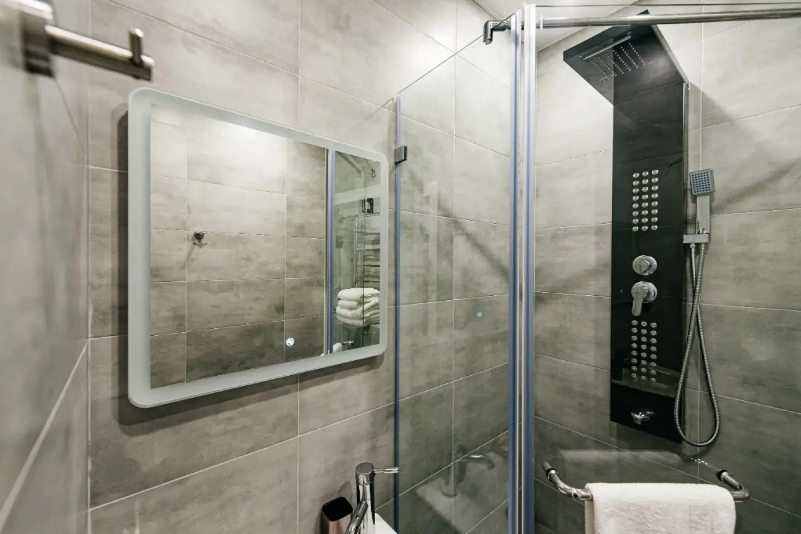 Апартаменты ЖК Метрополь с Бассейном