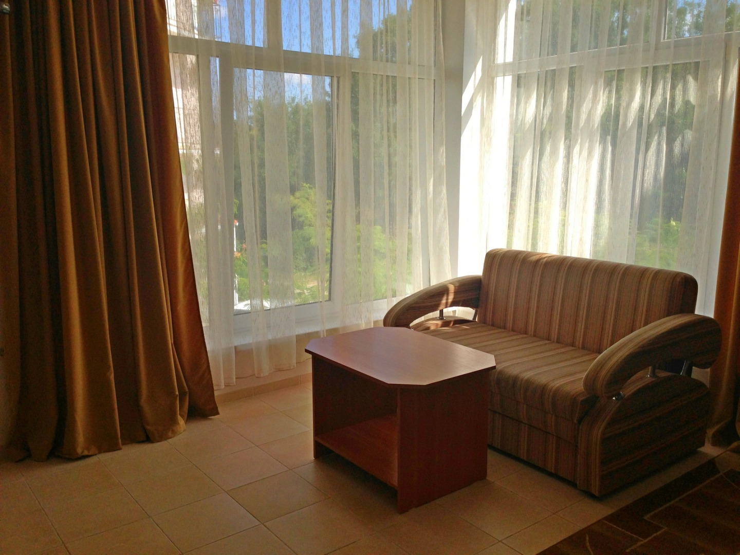 Отель Амалия