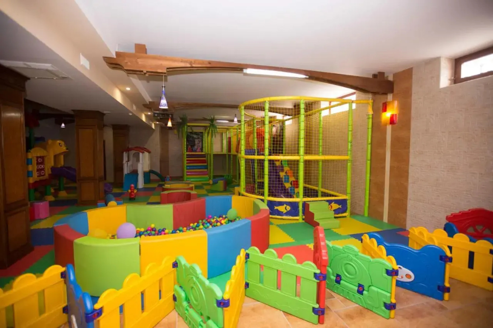 Отель Hotel Russia