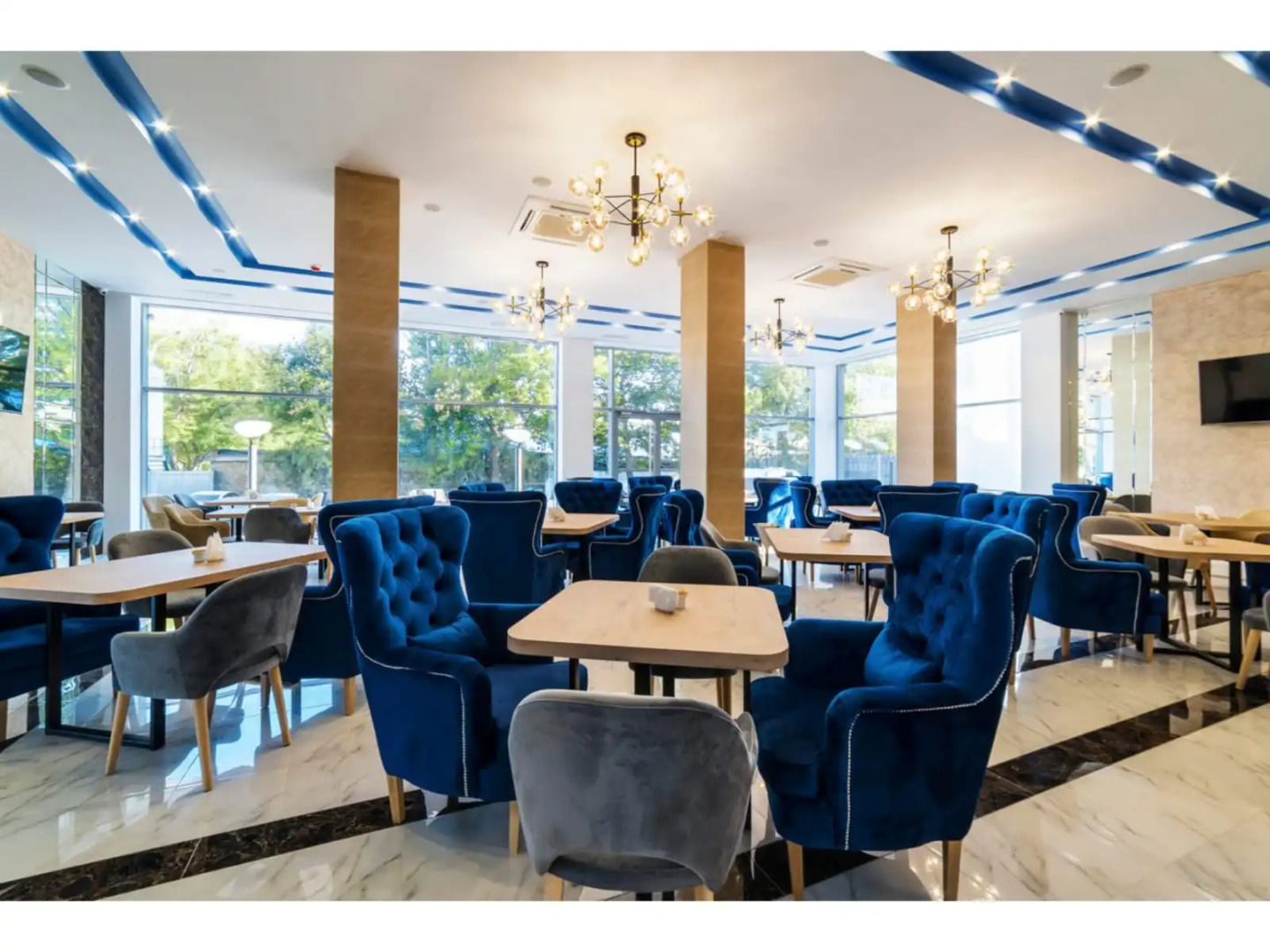 Апартаменты Гранд Сапфир Анапа