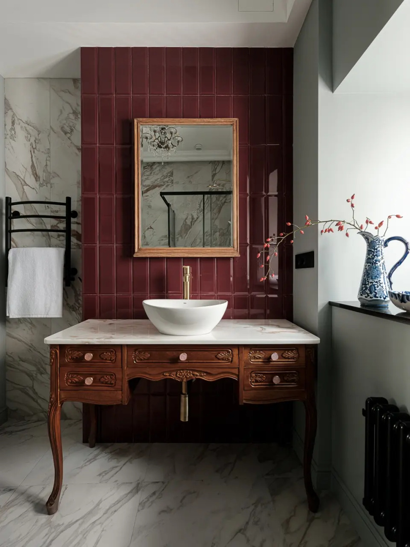 Квартира с авторским дизайном LetYourFlat Burgundy
