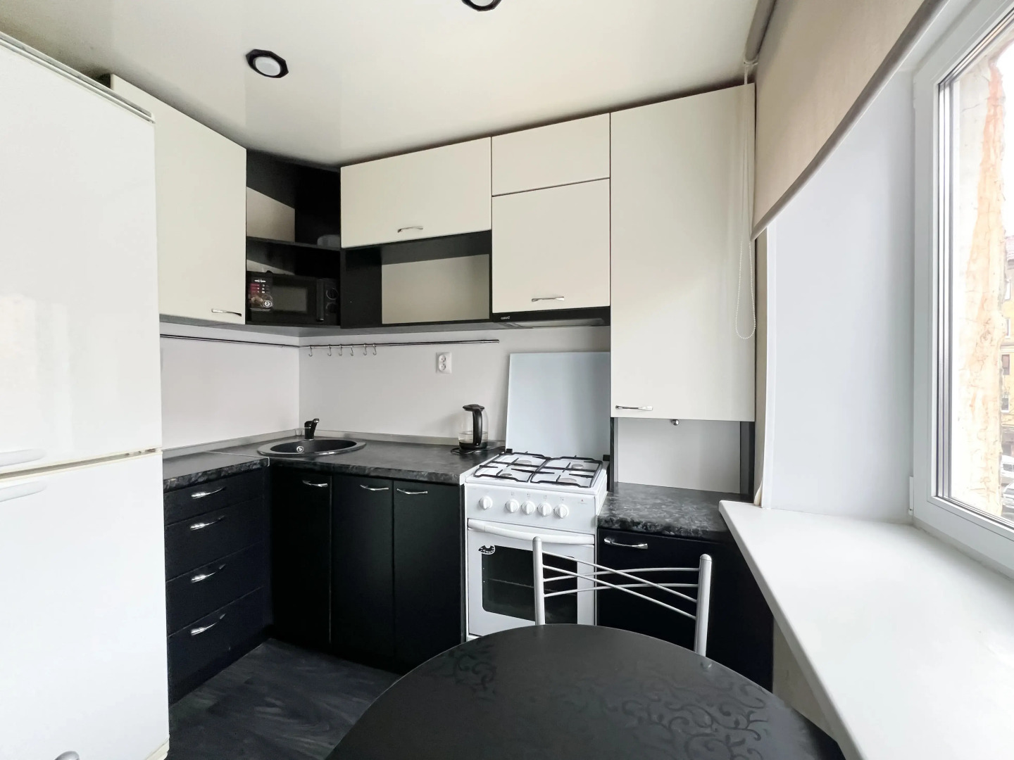 Квартира 2-комнатная на Коминтерна 17