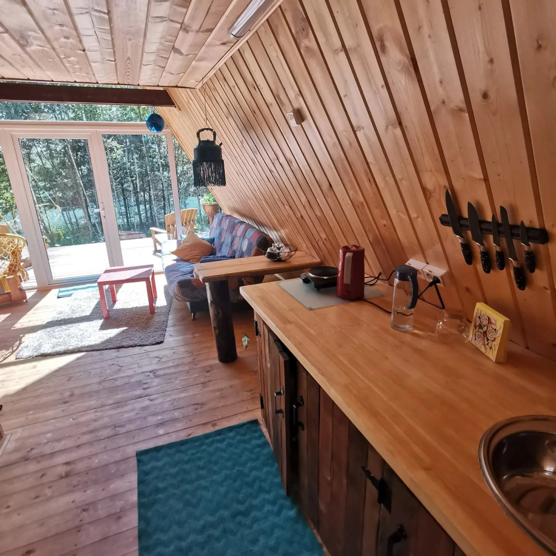 Частный Дом О, Дни в Лесу