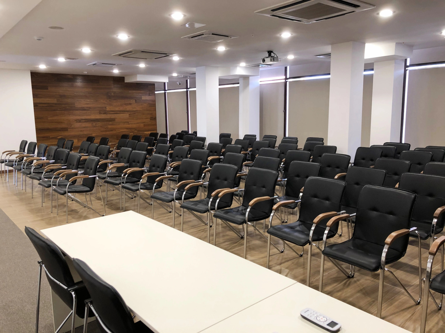 Отель Монто