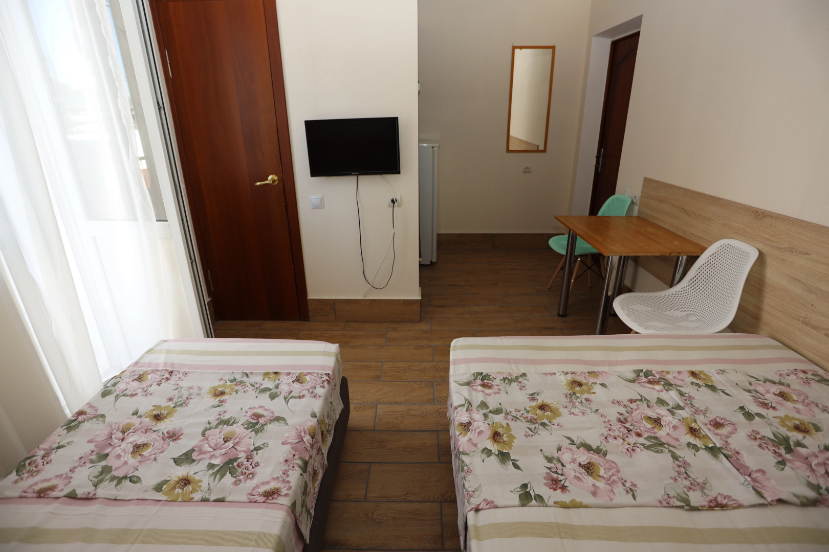 Меблированные комнаты на Виноградной 4