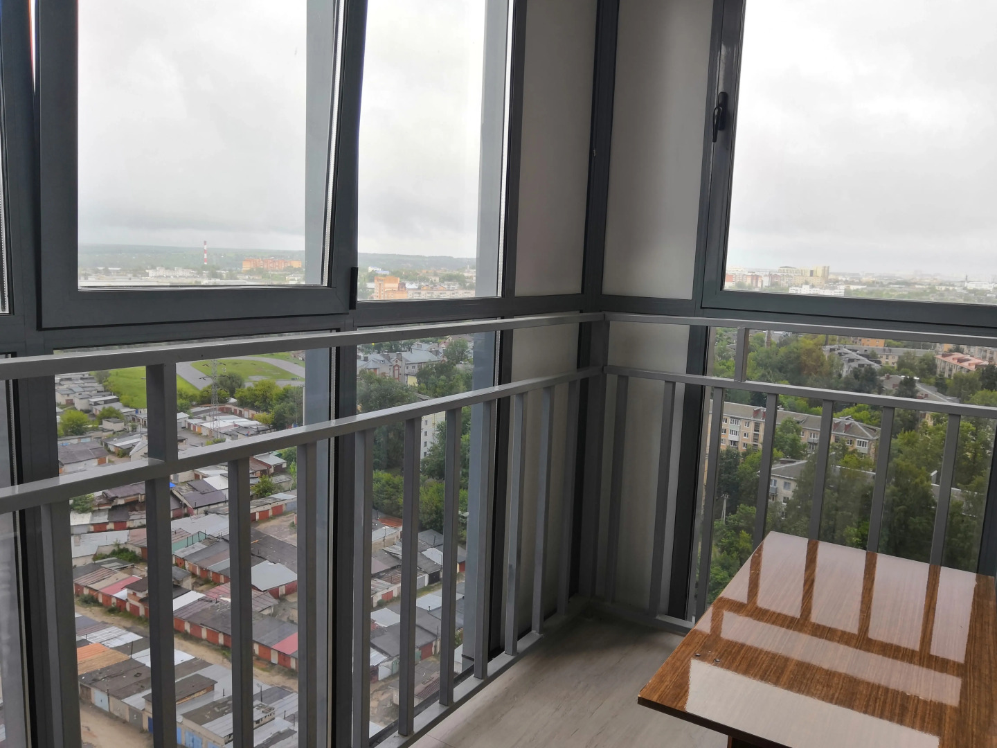 Апартаменты Однокомнатные на Переулке Хрустальном 27 на 17 этаже