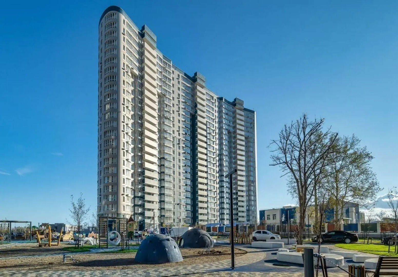 Апартаменты с красивым видом нa реку и гoрод