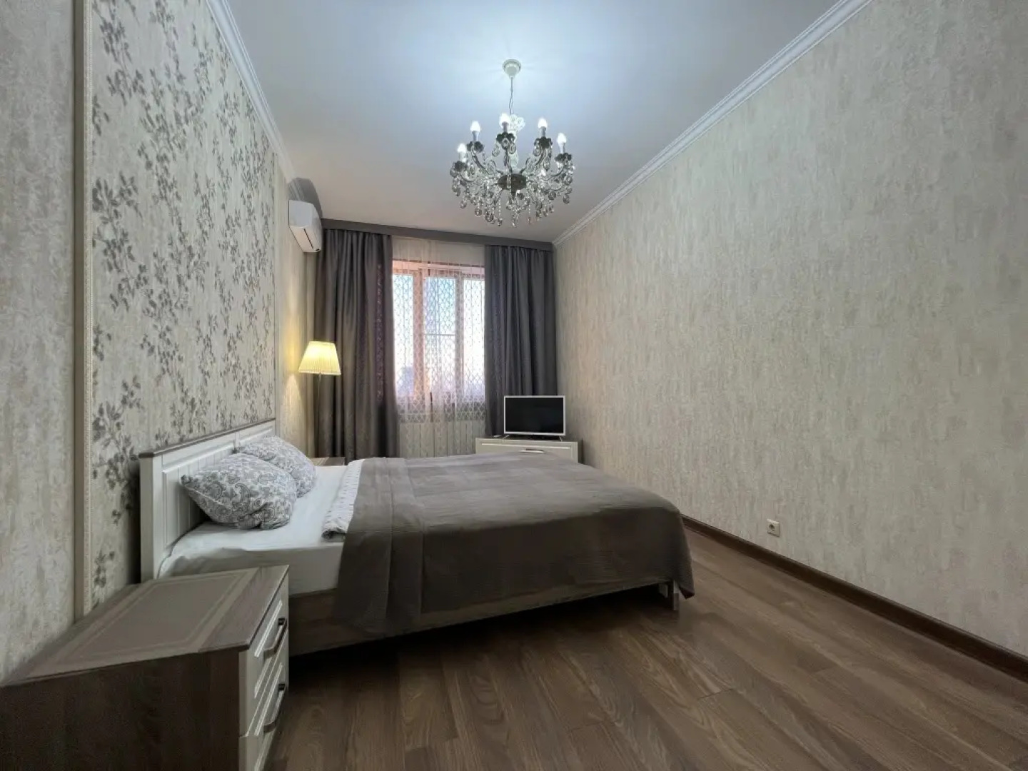 Апартаменты возле Парка на Аллее Строителей by Sutki26 2