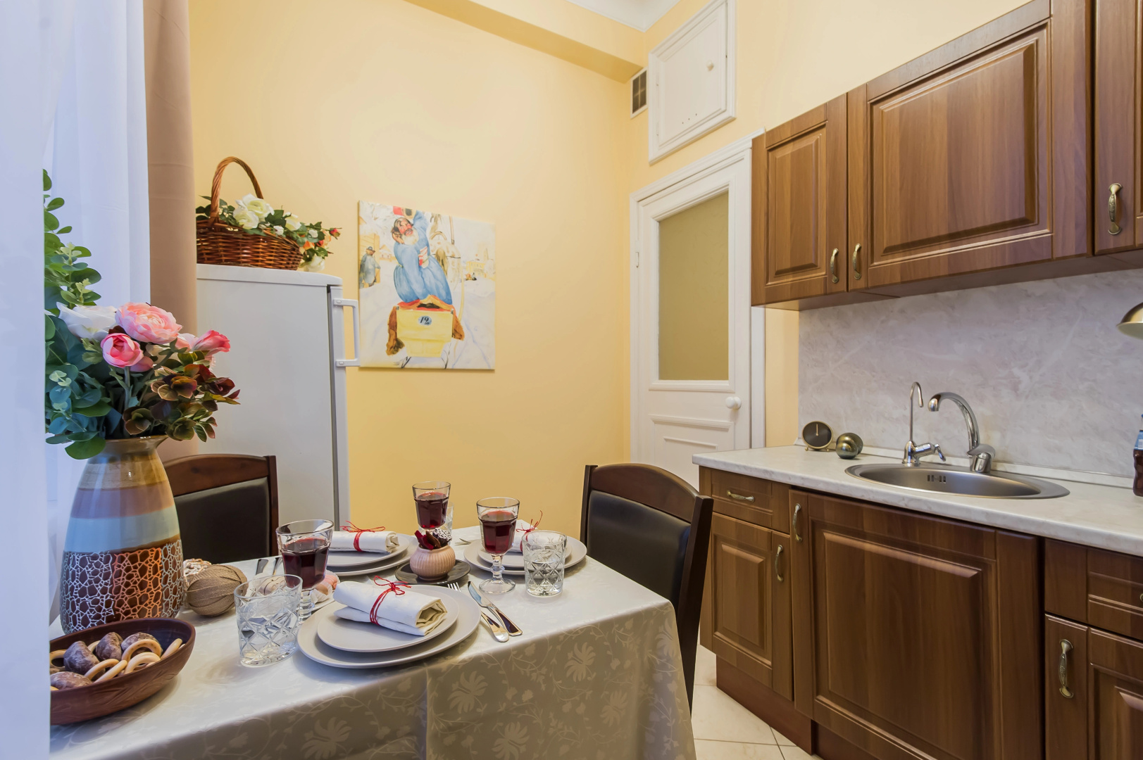 Квартира GM Apartments в Легендарной Сталинской высотке