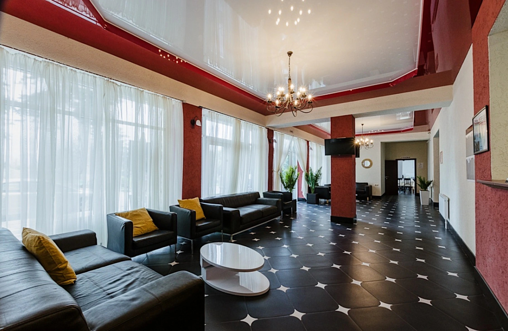 Отель Ривьера