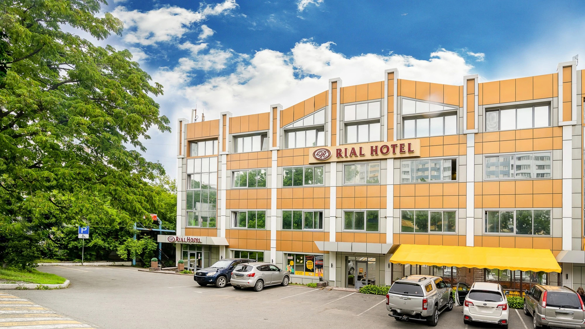 Отель «Риал»