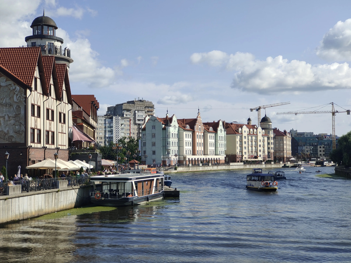 Уютная квартира недалеко от набережной