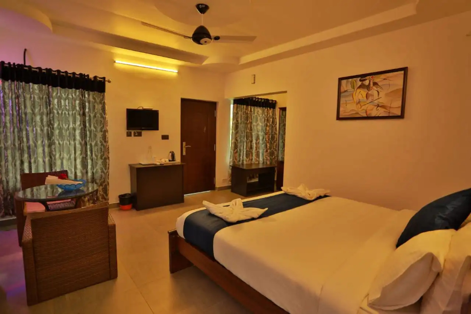 Отель Camellia and Elettaria the Twin Resorts