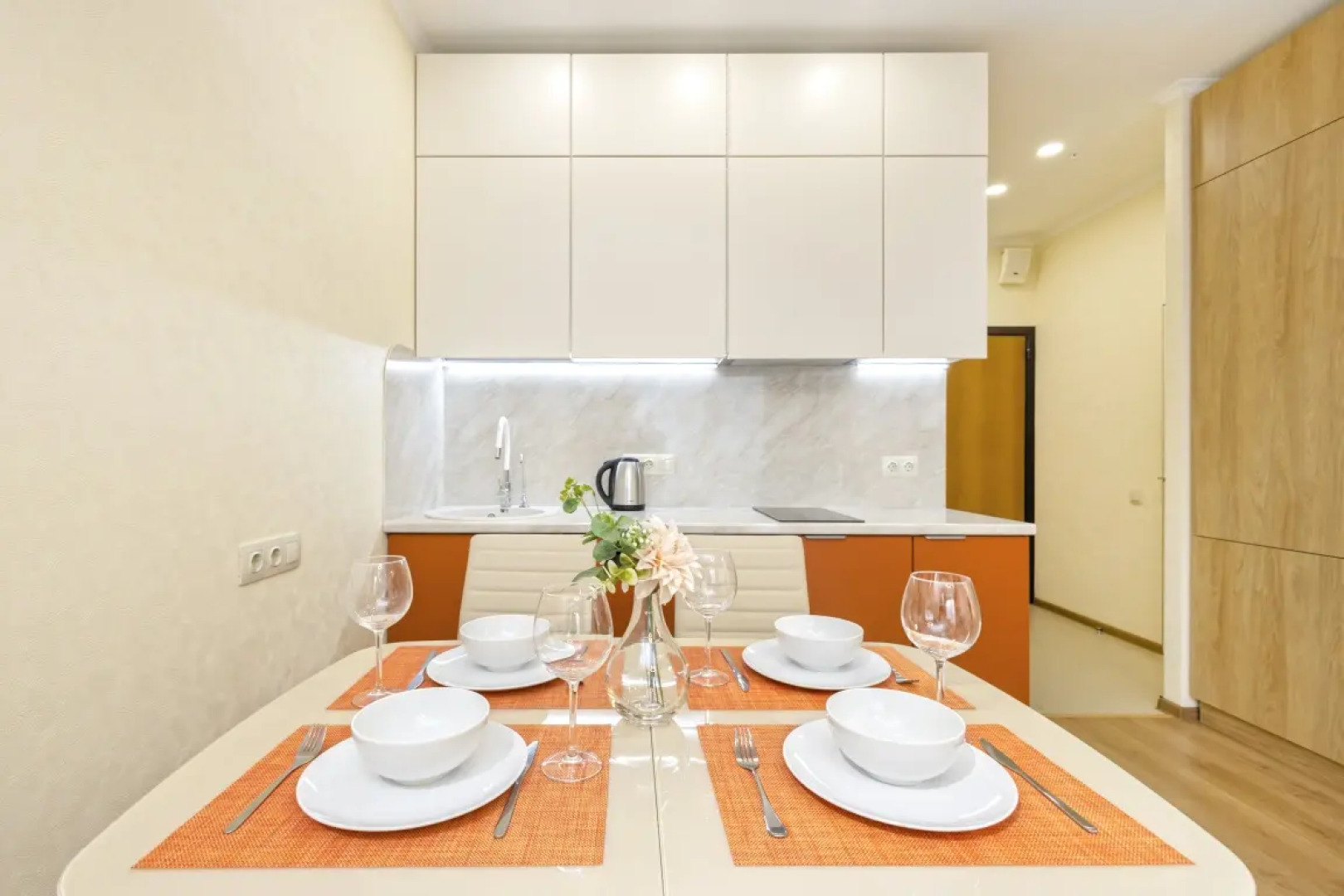 Апартаменты с Балконом Elite Apartments