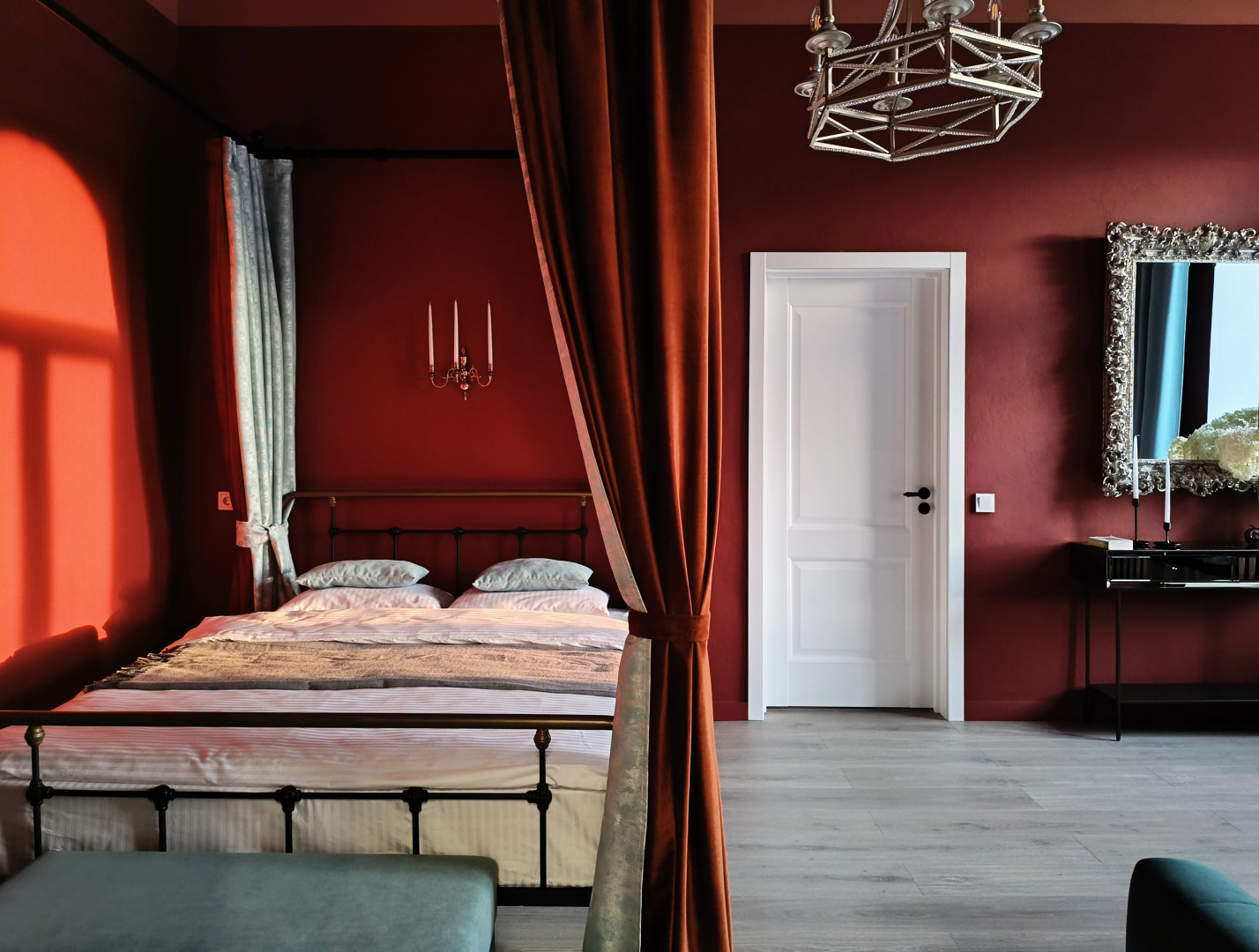 Апартаменты Уникальные на Большой Покровской