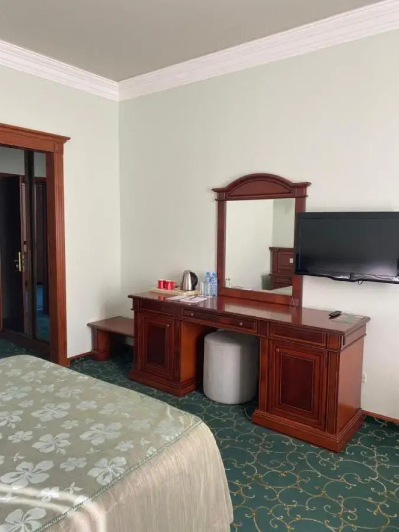 Отель Hotel Russia