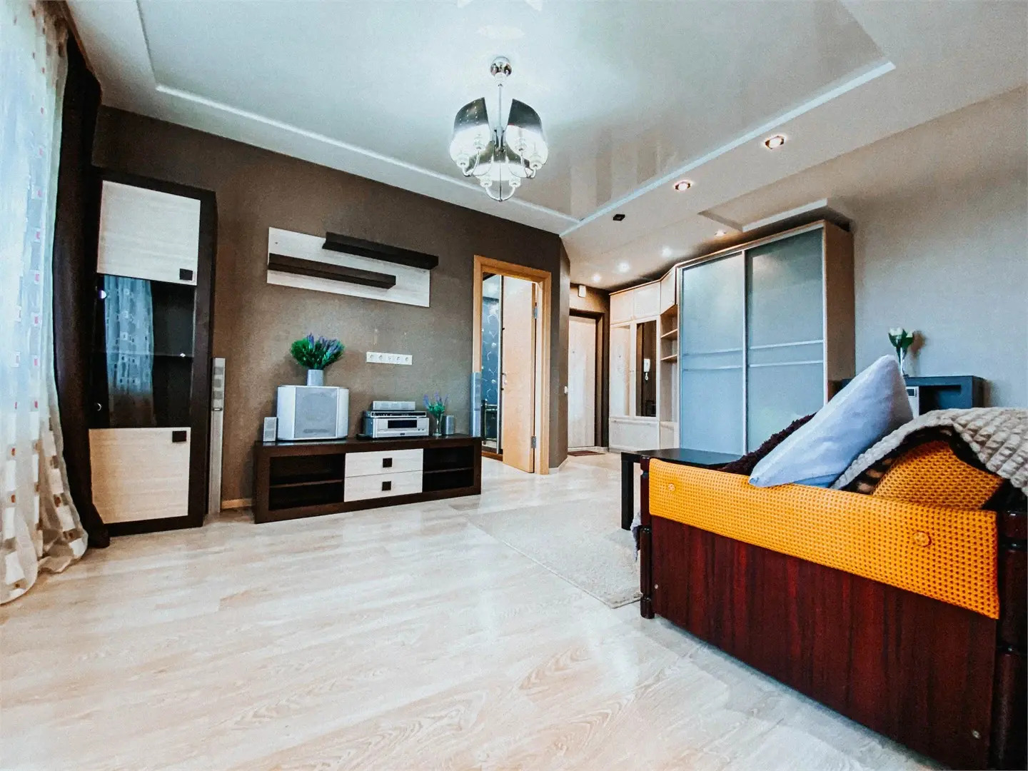 Апартаменты в Центре Засвияжского Района 152